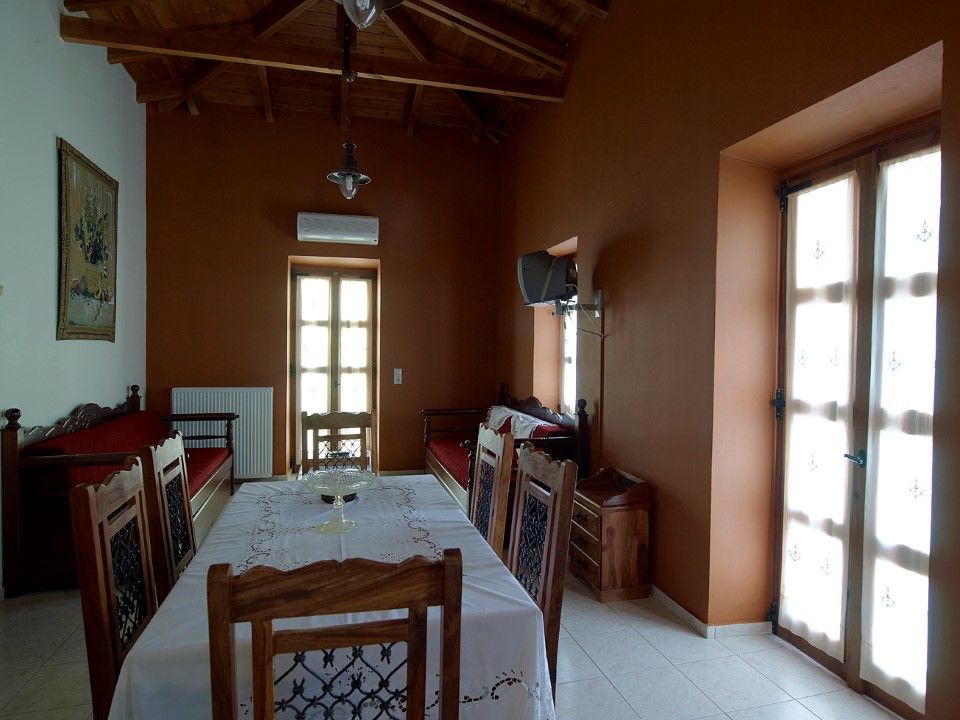 Petronikoli Traditional House