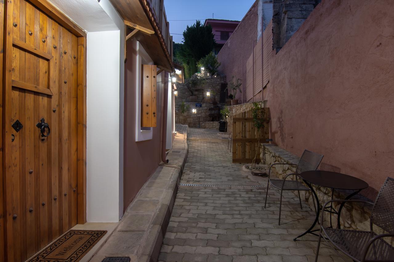 Petronikoli Traditional House Apartment