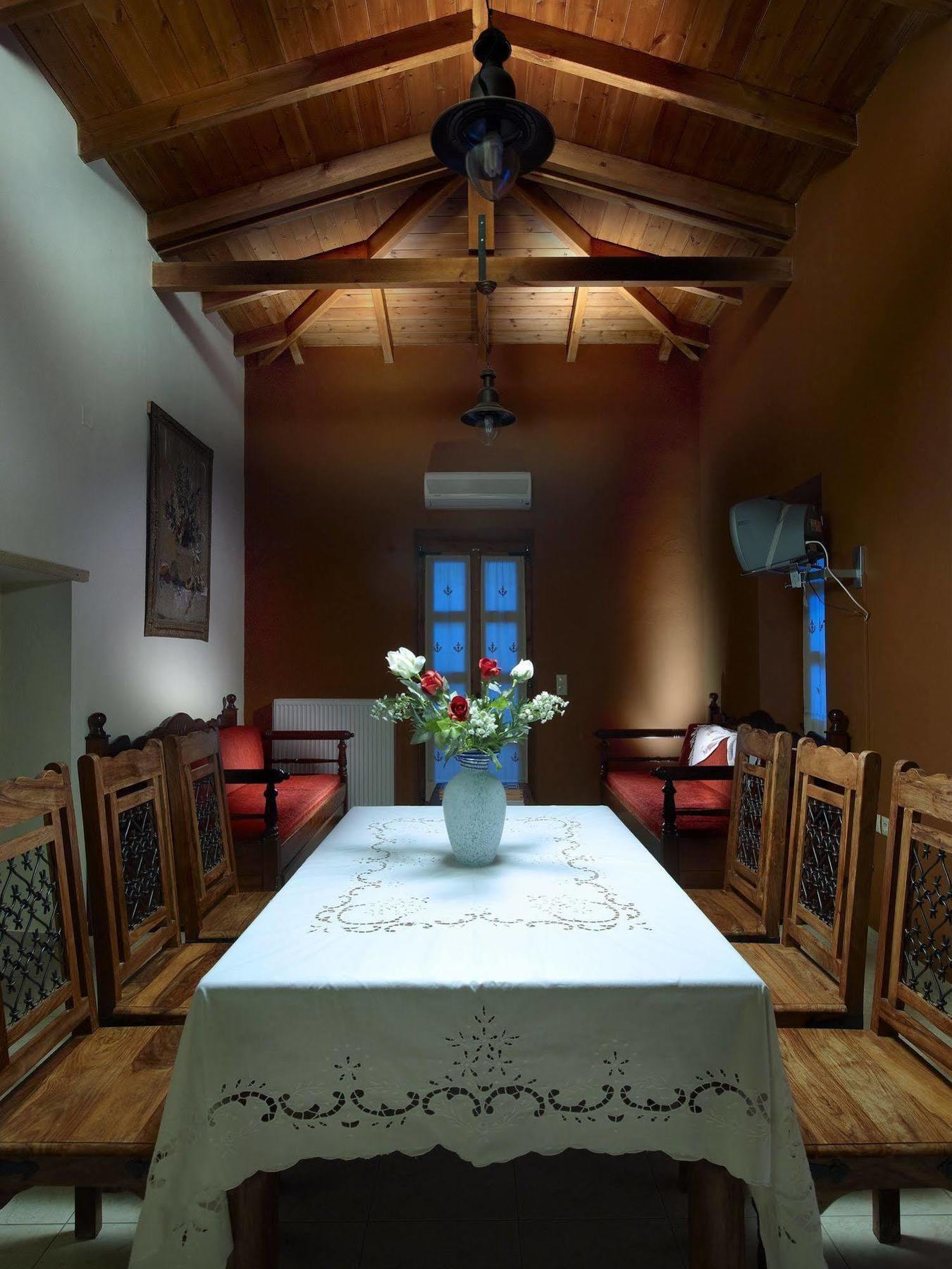 Petronikoli Traditional House Apartment *